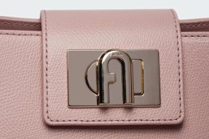 1927 L TOTE