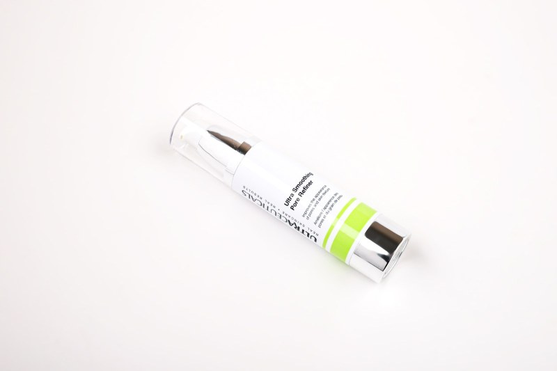 SMOOTING PORE REFINER