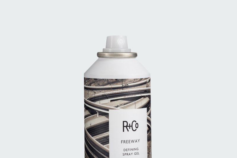 FREEWAY DEFINING SPRAY GEL