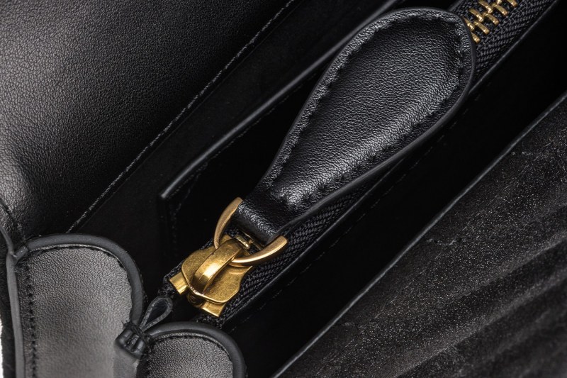 LOVE ONE CLASSIC CL SUEDE