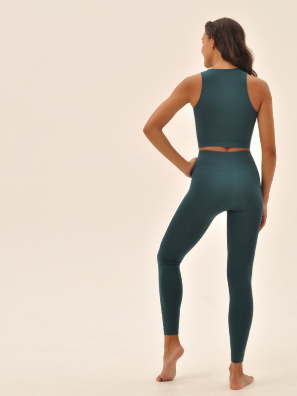 TOP HALTER NECK