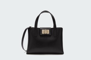 1927 M TOTE