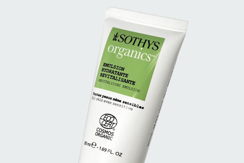 REVITALISING HYDRATING EMULSION