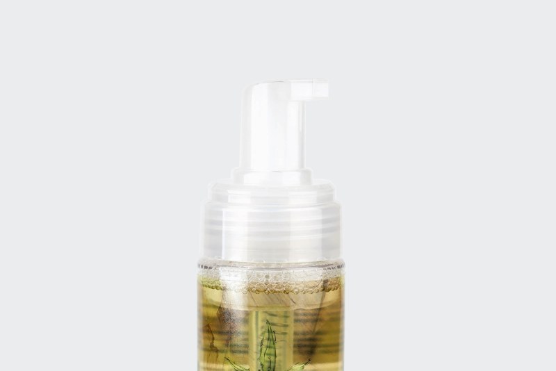 SANDALWOOD & APPLE HERBAL BODY WASH