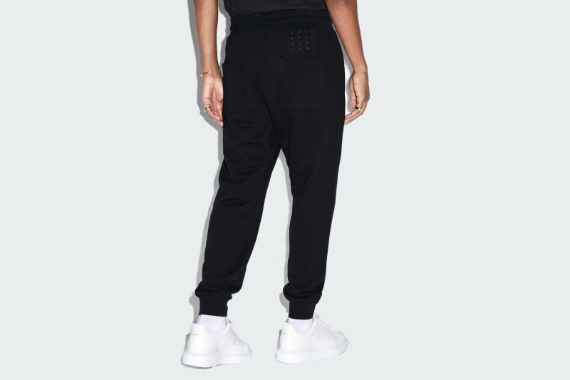 4 X 4 TRAK JET BLACK