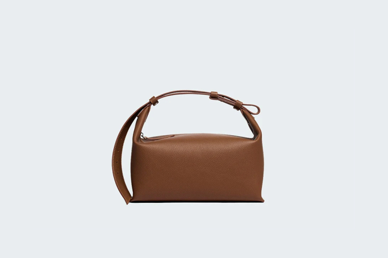 BOBBI medium