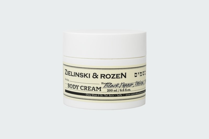 BLACK PEPPER, VETIVER, NEROLI, AMBER