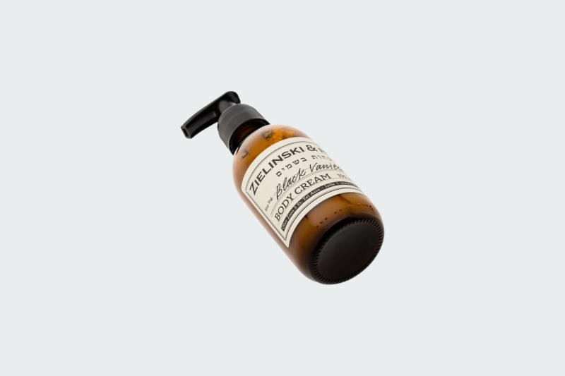 BLACK VANILLA