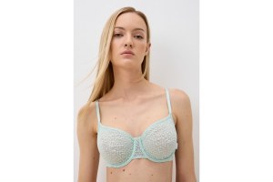 MODERN LACE 