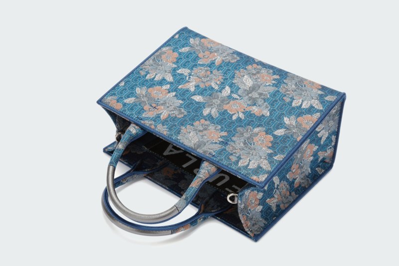 OPPORTUNITY S TOTE