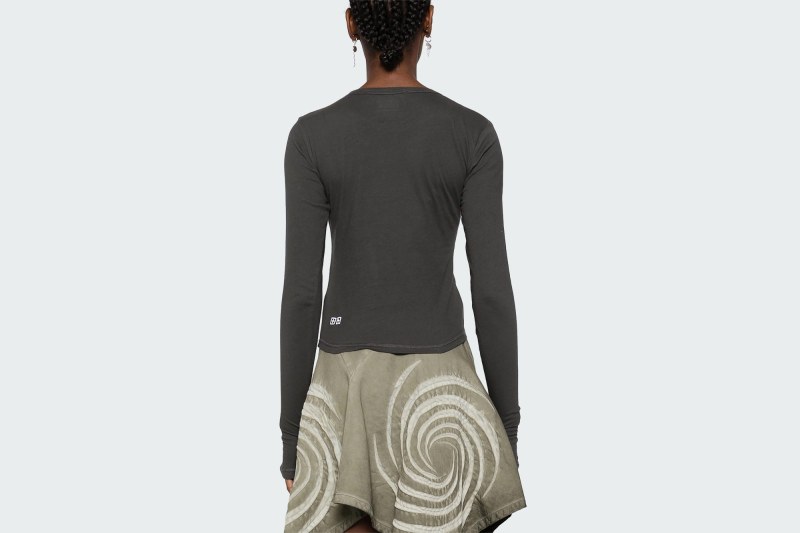 STACKED LS TEE CHARCOAL