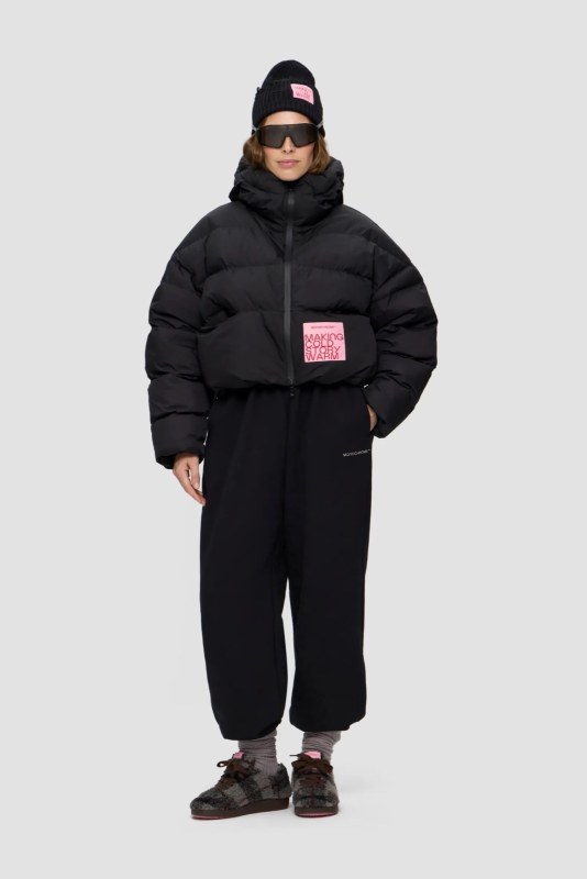 POOH SOLID BLACK
