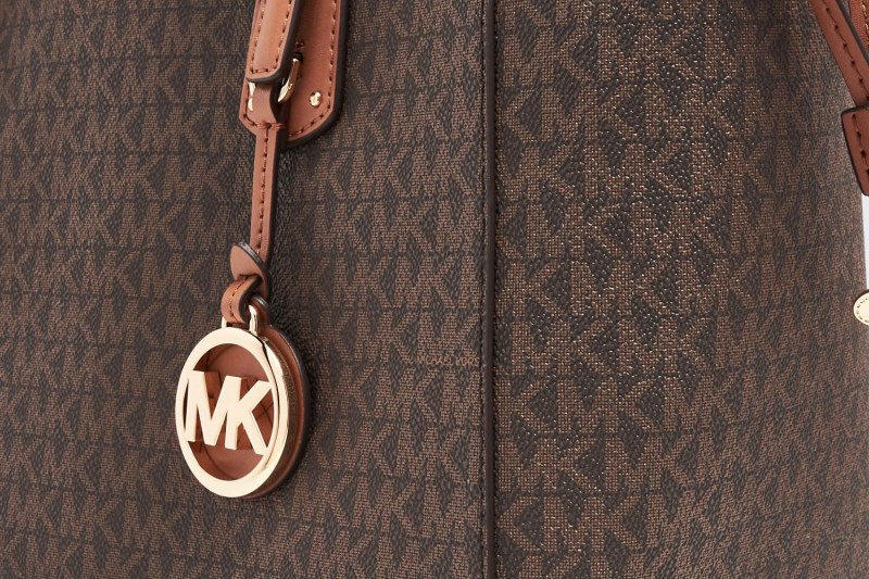 VOYAGER MEDIUM LOGO TOTE BAG