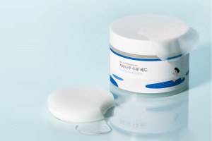 BIRCH MOISTURIZING TONER PAD
