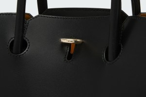 GENESI M TOTE