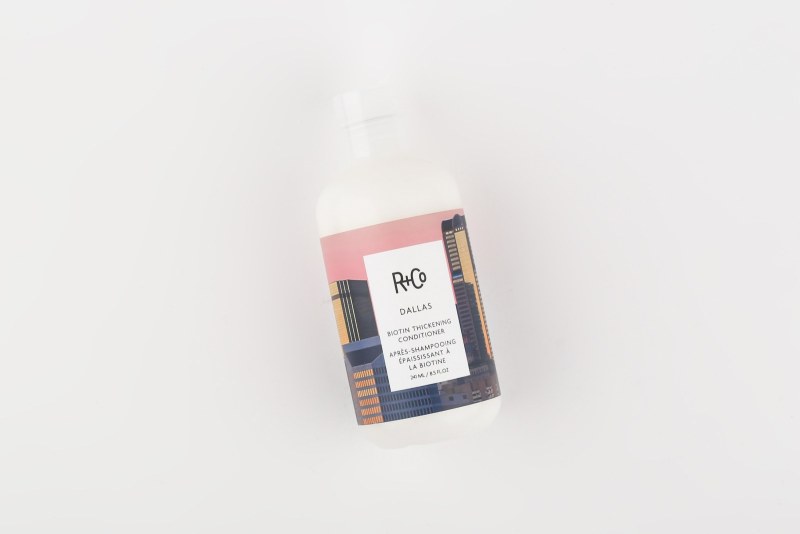 DALLAS BIOTIN THICKENING CONDITIONER 