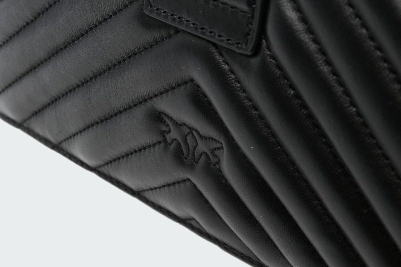 LOVE ONE CLASSIC CL SHEEP NAPPA CHE