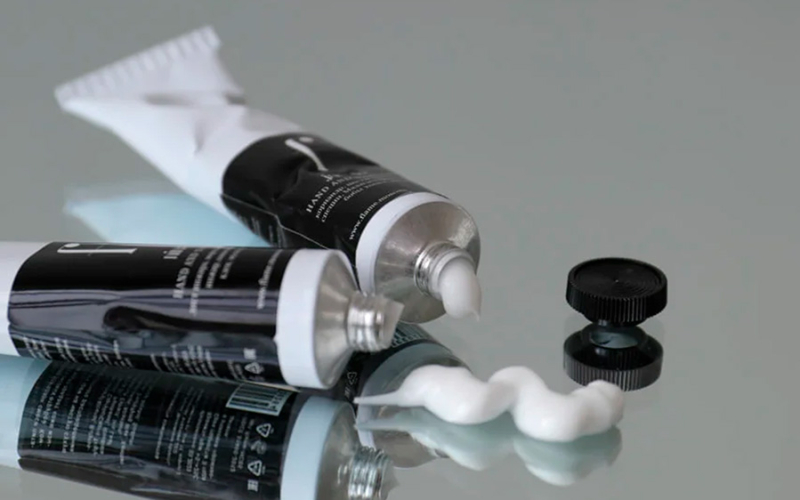 HAND & NAIL CREAM