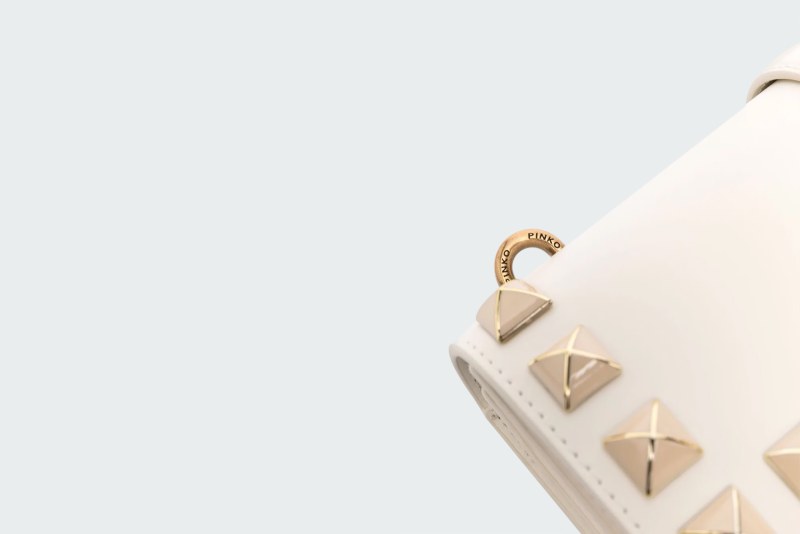 CLASSIC LOVE BAG ONE PAINTED STUDS