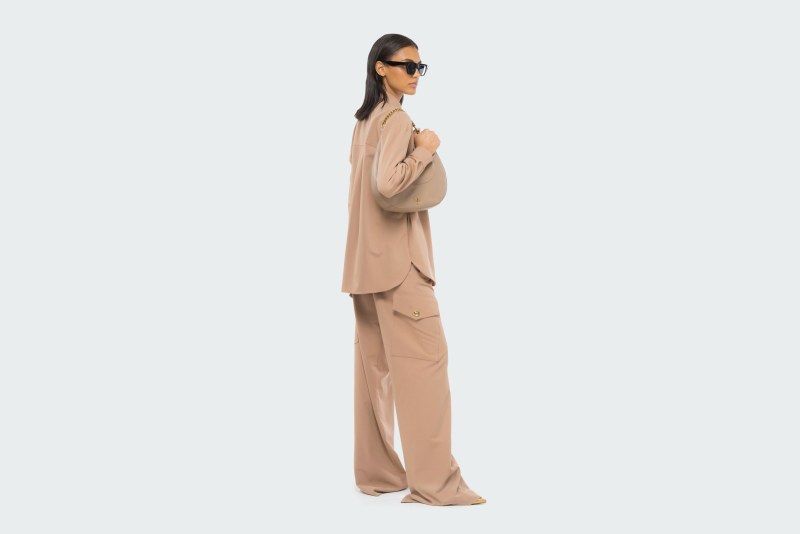FLOWING SHIRT WITH SMALL POCKETS