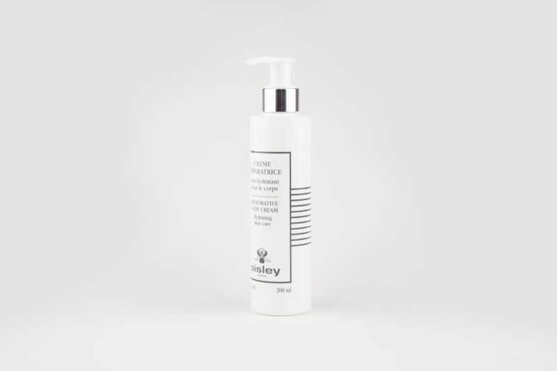 CRÈME RÉPARATRICE SOIN HYDRATANT POUR LE CORPS