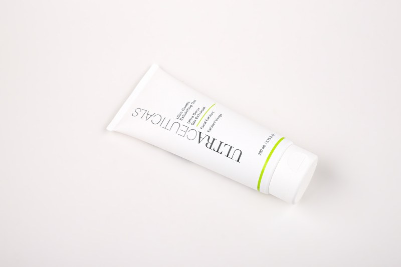 GENTLE EXFOLIATING GEL