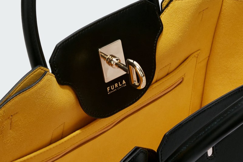 GENESI M TOTE