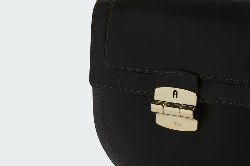 CLUB 2 S CROSSBODY