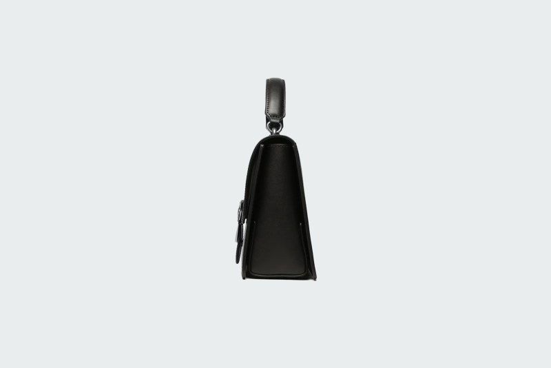 CLASSIC LOVE BAG ONE TOP HANDLE LIGHT SIMPLY
