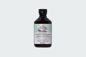 DETOXIFYING SCRUB SHAMPOO