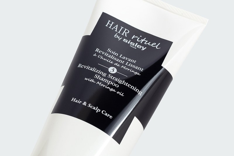 REVITALIZING STRAIGHTENING SHAMPOO