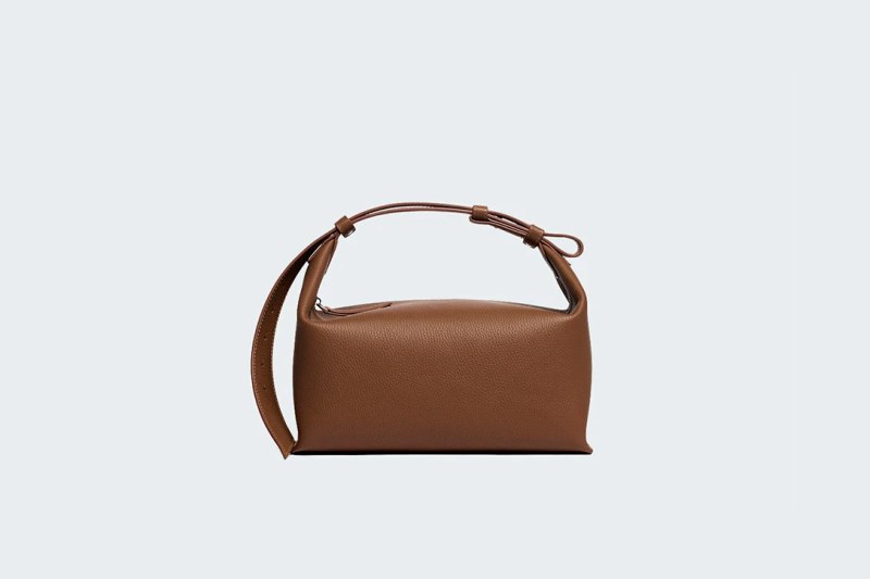 BOBBI medium