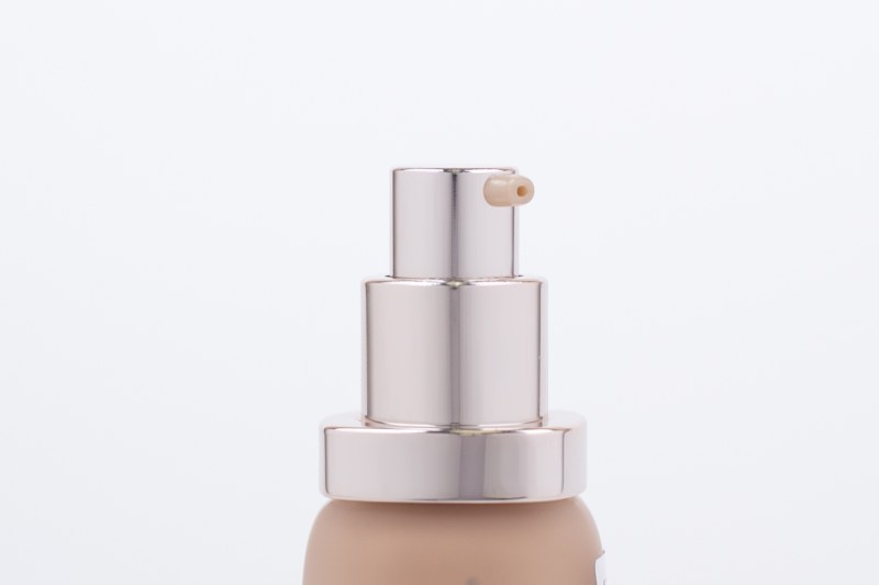 SOFT FLUID FOUNDATION SPF 20