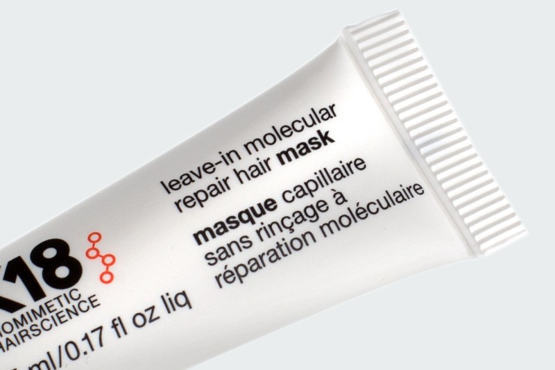 LEAVE-IN MOLECULAR REPAIR HAIR MASK