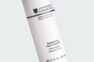 BRIGHTENING FACE CLEANSER