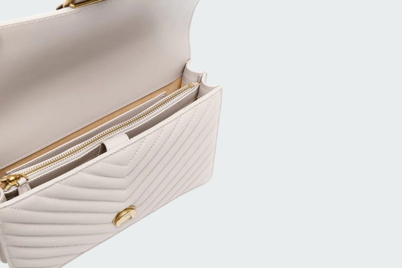LOVE ONE CLASSIC CL SHEEP NAPPA CHEVRON