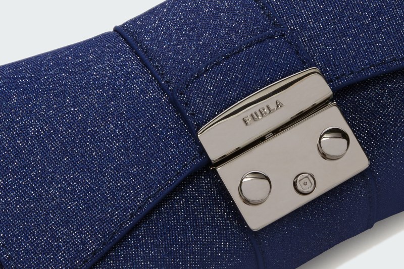 METROPOLIS S SHOULDER BAG REMIX