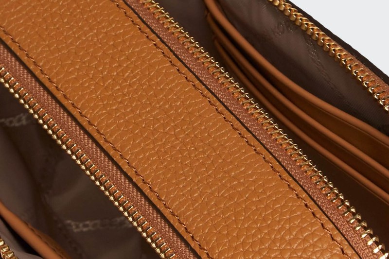 JET SET SMALL PEBBLED LEATHER DOUBLE-ZIP CAMERA BAG