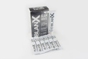 PRO GLAM WHITE KIT