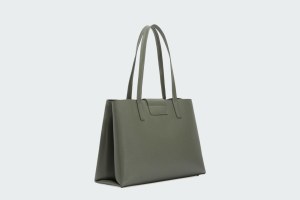 1927 L TOTE