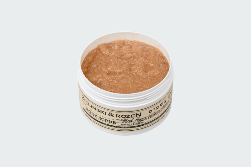BLACK PEPPER, VETIVER, NEROLI, AMBER