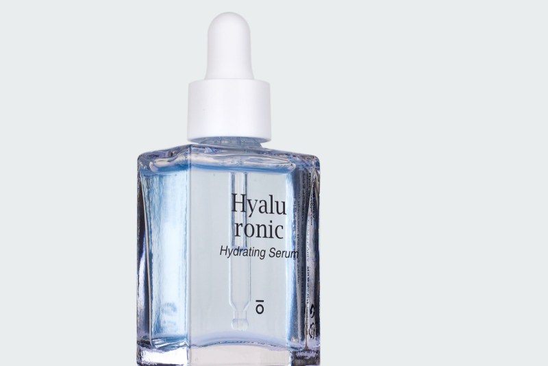 HYALURONIC HYDRATING SERUM