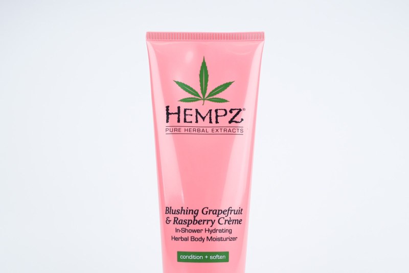 BLUSHING GRAPEFRUIT & RASPBERRY MOISTURIZER