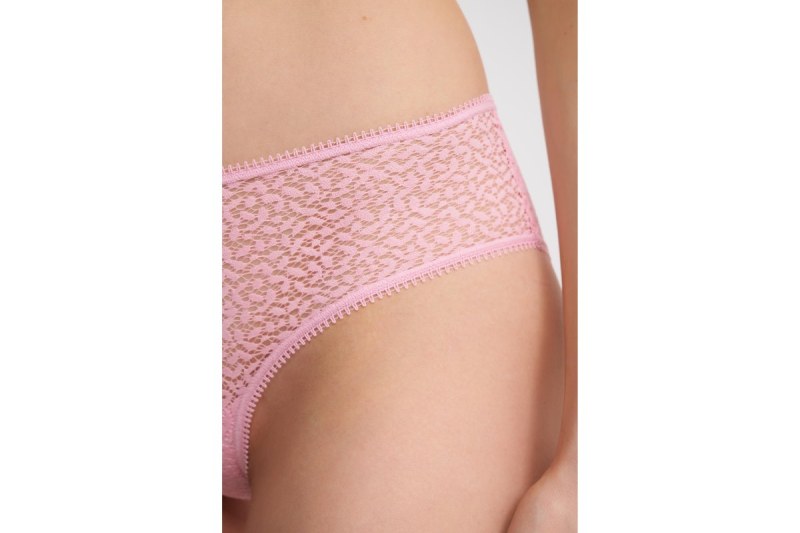 MODERN LACE
