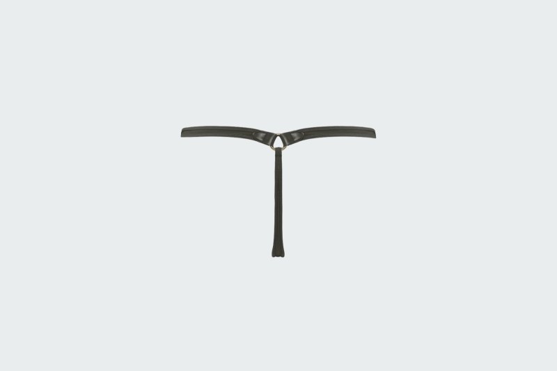 FEMME FATALE THONG