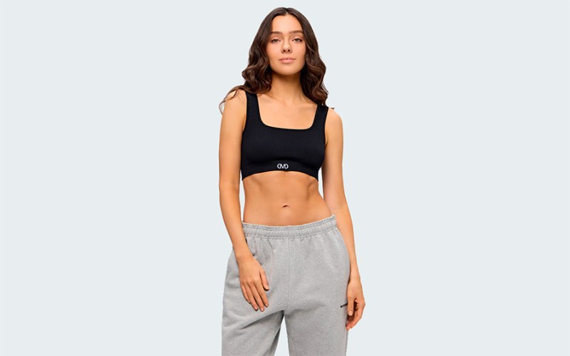 CROP BLACK