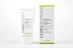 EVER SKINTONE SMOOTHING MOISTURISER