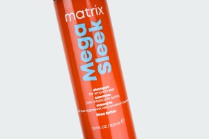 MEGA SLEEK SHAMPOO