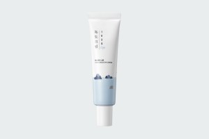 1025 DOKDO EYE CREAM