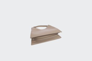 NUVOLA L HOBO
